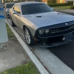 2010 Dodge Challenger SE