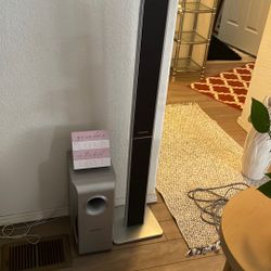 5 Speakers One Wolfer And Receiver