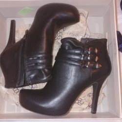 BCBG Women's Boots