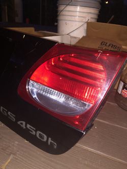 2006 Lexus GS450h trunk lid license plate garnish cover with inner taillights
