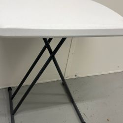 Lifetime Table25inches Aprox