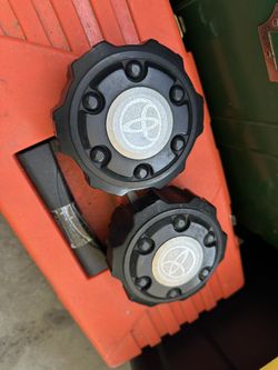 Free Toyota Hub Covers