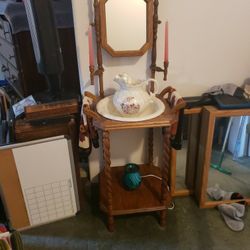 Antique washbowl pitcher and Stan