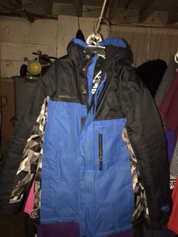Boys brand new winter coat size 8