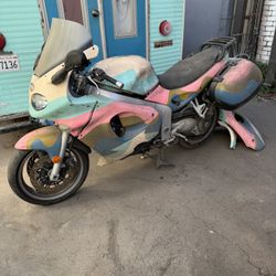 2002 Triumph Sprint st
