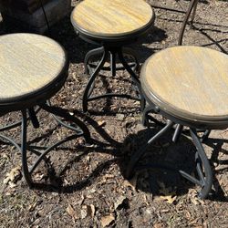 Bar Stools 
