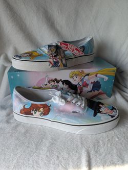 VANS Authentic "Sailor Moon Pretty Guardian & Tuxedo Mask" Size US 11M/12.5W