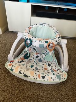 Fisher-Price Sit-Me-Up Floor Seat in the Pacific Pebble
