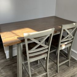Dining Room Table 