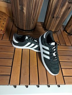 Womens size 8 breakneck sleek Adidas