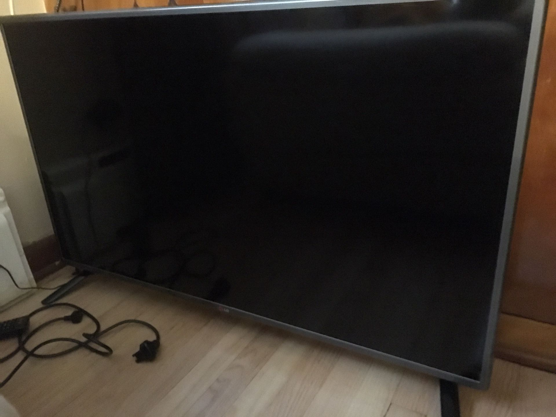 42” LG TV - sound works but no picture