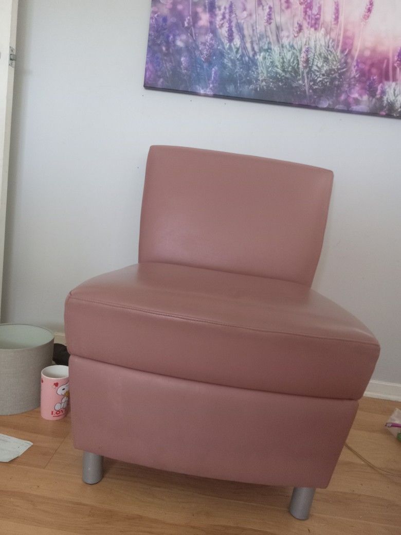 Lounge Chair