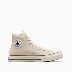 Cream Converse Chuck Taylor’s High Top 