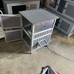 Outdoor Feral Cat House 2-Story Cat Cottage Kitten Shelter with Window Air14-1