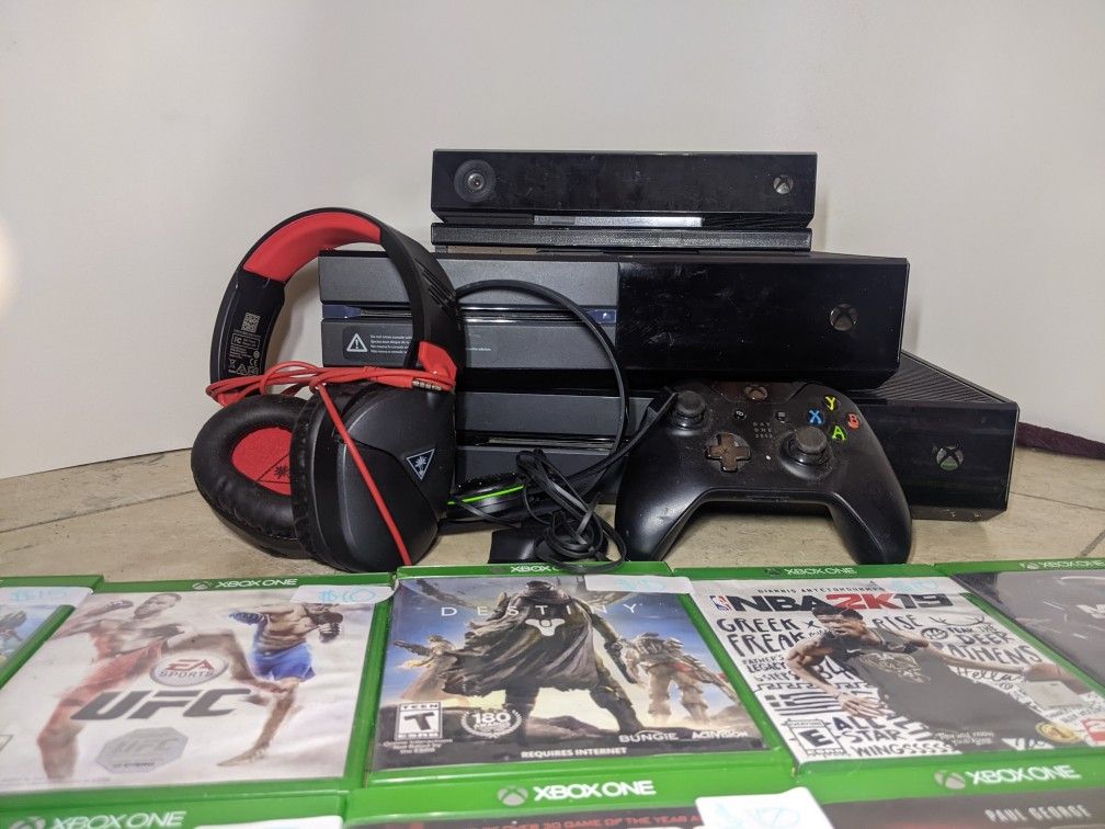 HUGE XBOX BUNDLE, READ DESCRIPTION!!!