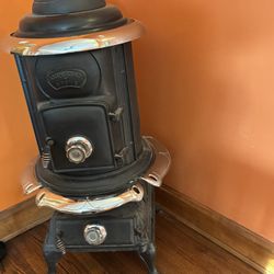 Pot Belly Stove .