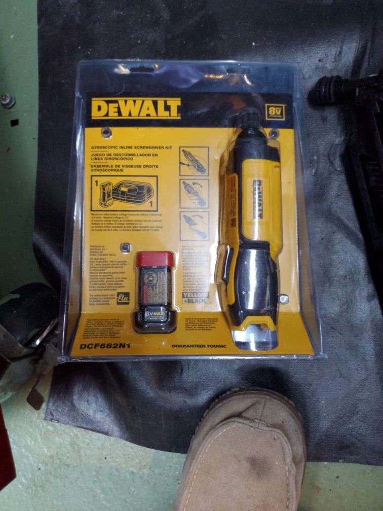 Dewalt Gyroscopioc Screwdriver Kit