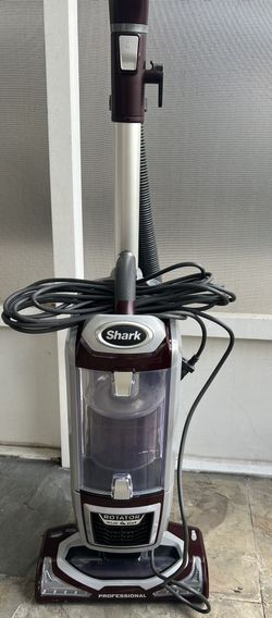 Shark NV752 Rotator Powered Lift-Away TruePet Upright Vacuum with HEPA Filter