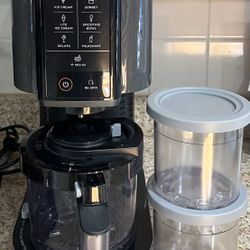 Ninja CREAMi (No Box, Extras Included)