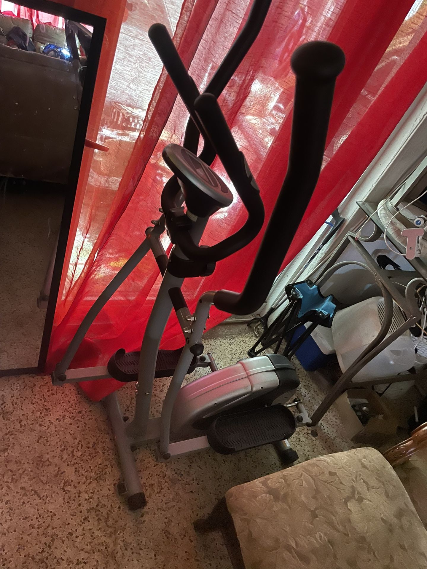 Sunny Health Elliptical With Magnetic Resistance