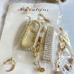 Clutch Bag With Fashion Jewelry 