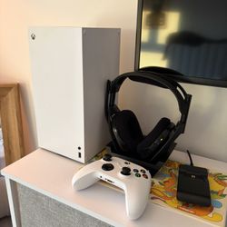 Xbox one Series X 1Tb White Digital Console | 1 Controller With Battery And Charger + Astro A50 Headset 