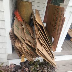 BOXES FOR MOVING