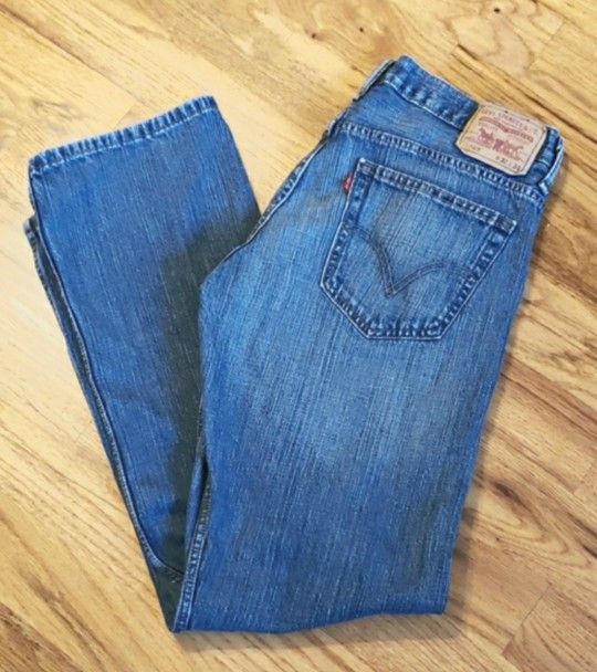 Levi's
569 Loose Straight
Size-W32 L34