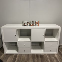 Beautiful IKEA Shelf 
