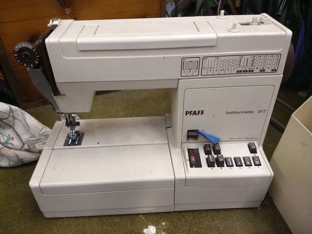Pfaff Hobbymatic 917 Sewing Machine As Is Parts Repair