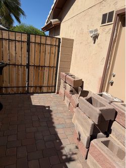 FREE BRICKS
