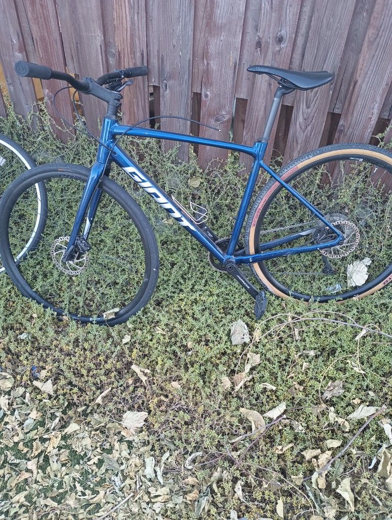 Giant Contend RR Bike $155