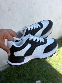 Girls shoes