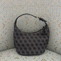 Dooney & Bourke Bag