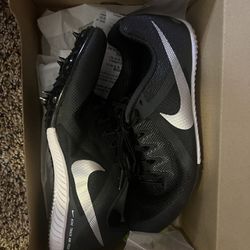 Nike Track Shoes 