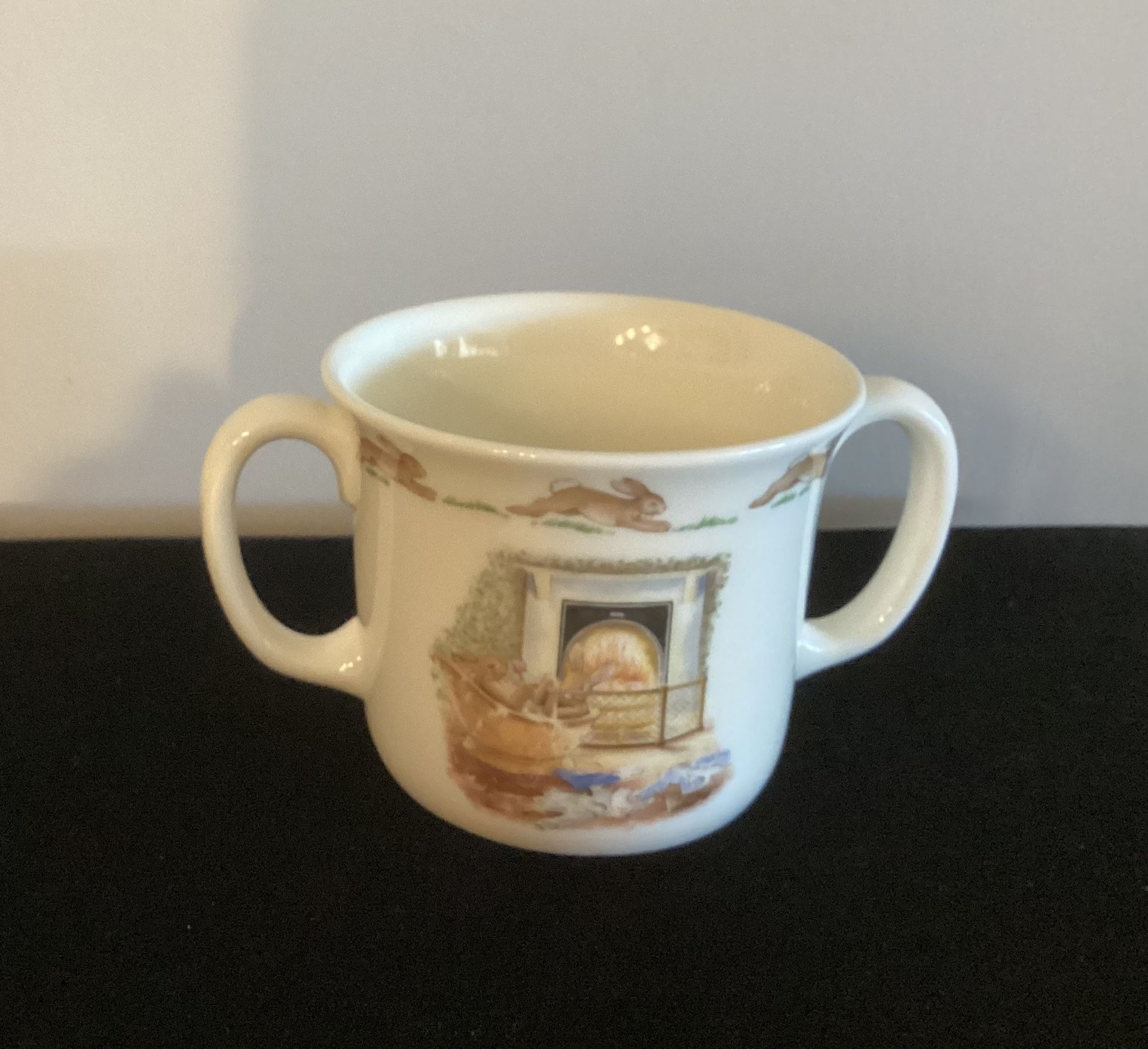 Royal Doulton 1988 Bunnkins Bathtime Double Handle Cup