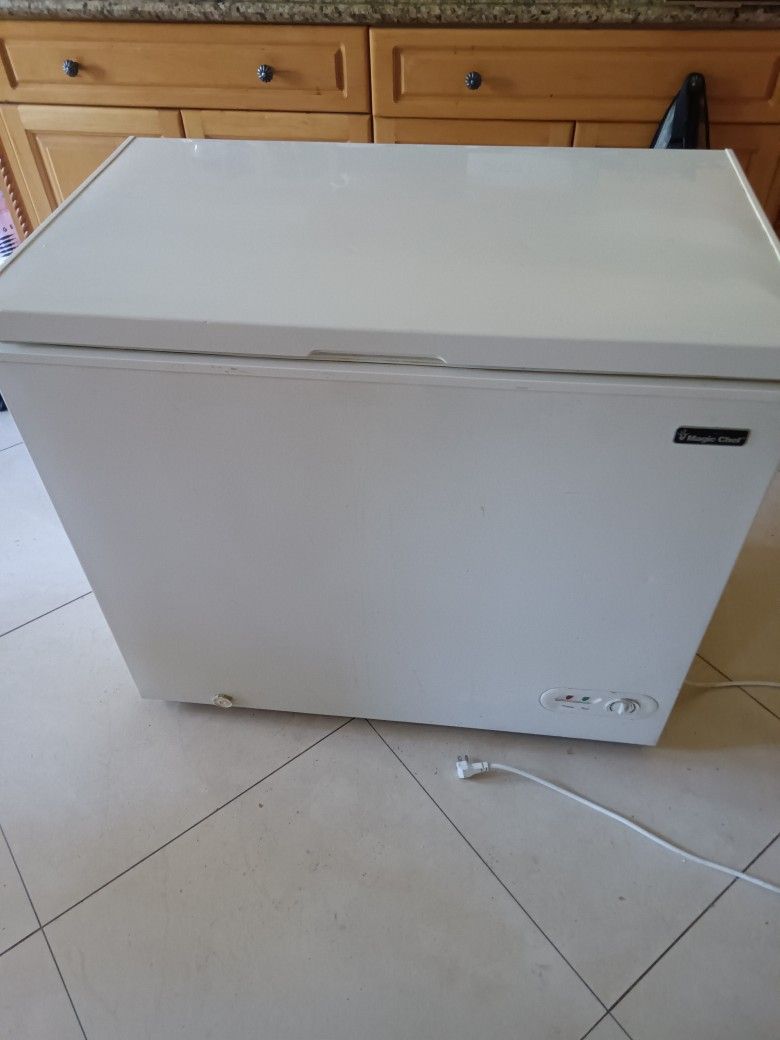 Magic Chef Chest Freezer