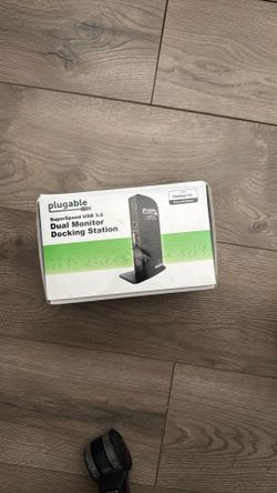Dual Monitor Docking Station