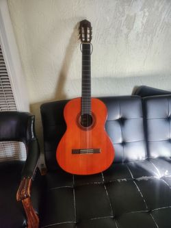 Acoustic Guitar - Gently used