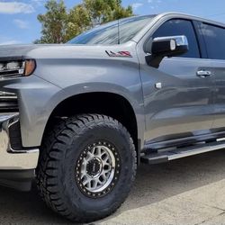 Kmc Grs 17x9 + 0 Offset Silver Black Ring 6x139.7 For Chevy Tacoma ( Wheels Only ) 🔥🔥🔥🔥