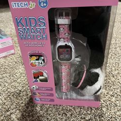 Itech jrs kids girl fuzzy black white panda smartwatch with ear Bluetooth headphones 