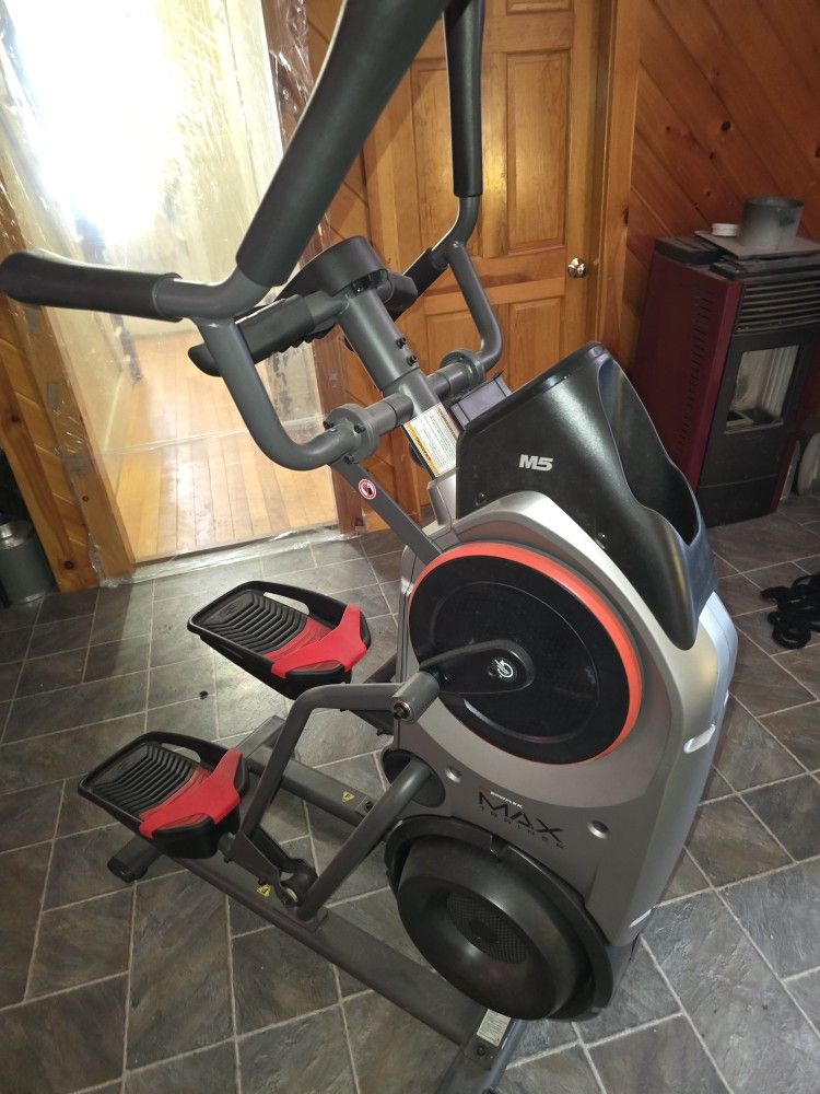 Bowflex M5 Max Trainer