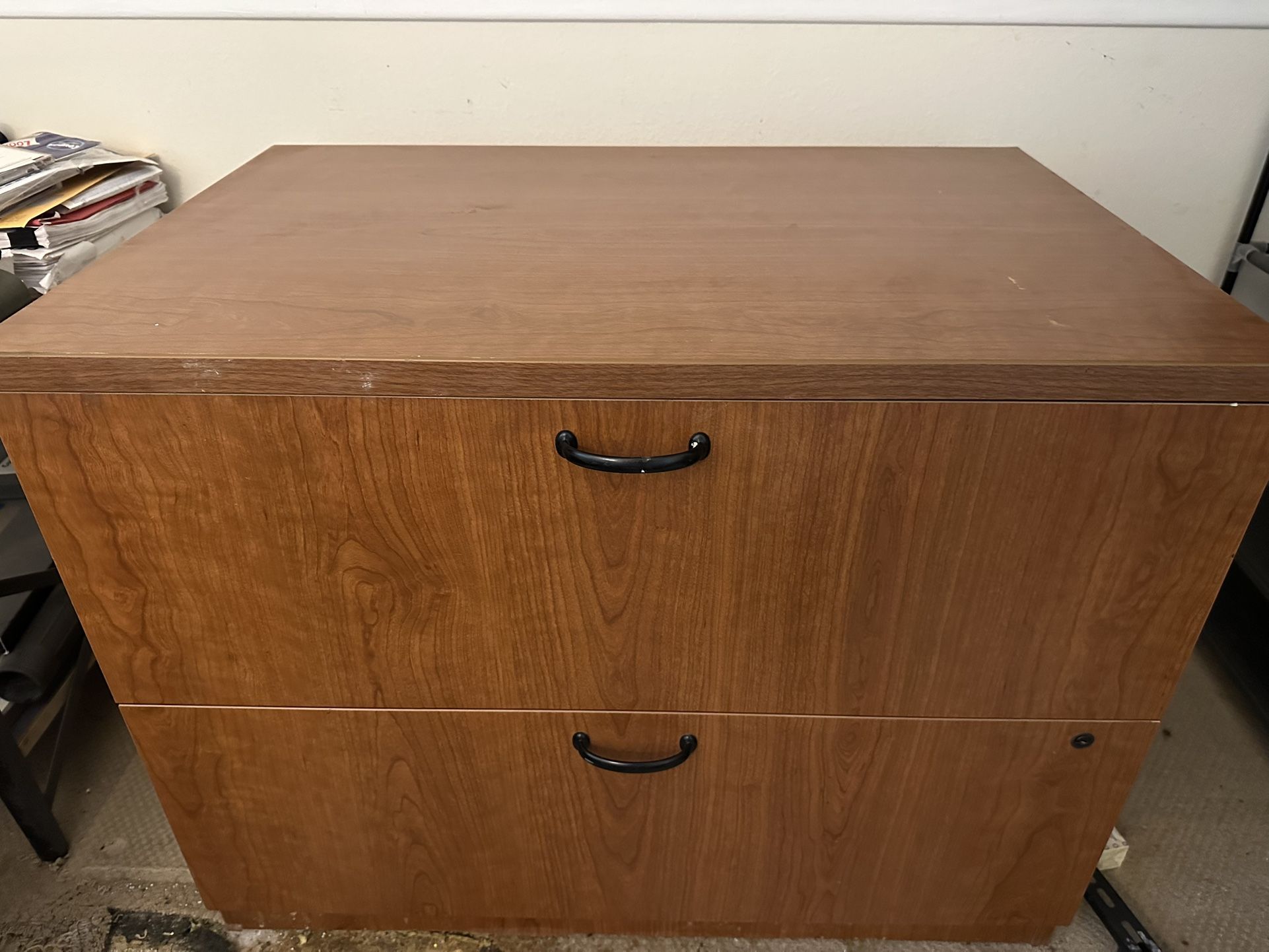 Filling Cabinet  With Lock And Key
