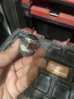 OEM lug nuts for f150 6 lug wheels. 2020 ford f150