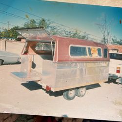 CAMPER