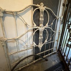 Vintage Cast Iron Bed Grand And Slats 