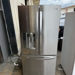 Nevera / Refrigerator 33width LG 