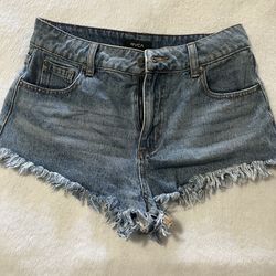 Women’s RVCA shorts