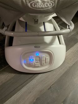 Graco  Baby Swings $130  perfect condition