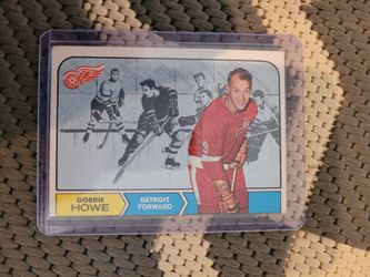 Lot of vintage sports cards